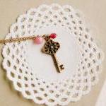 Old Secret Necklace -..